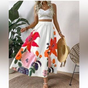 NWOT Vibrant Floral Print High-Waist Flowy Maxi Skirt Large